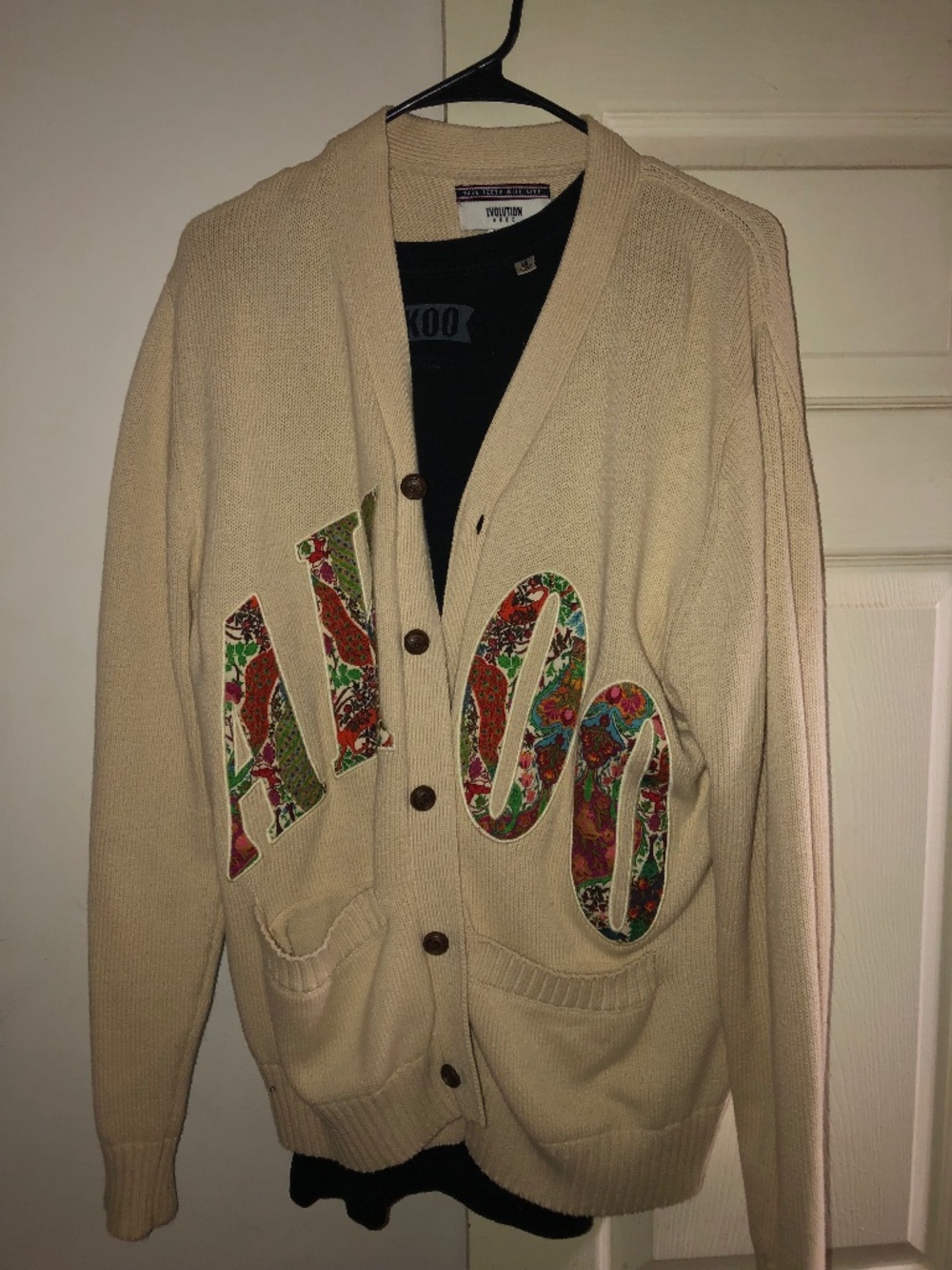 Akoo cardigan M no flaws